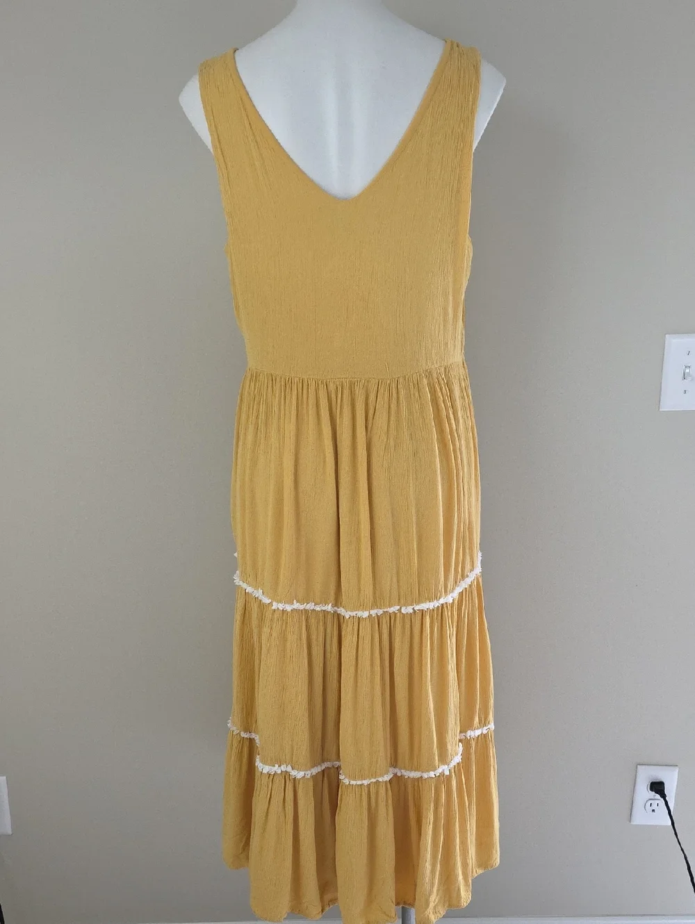 JOIE Yellow Layered/ Tiered Sleeveless Embroidered Midi Boho Dress Size 10 - Picture 2 of 8